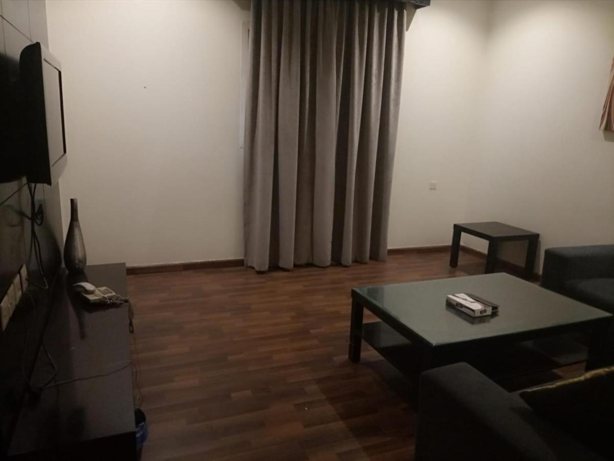 Manzel Aram 105-By Alazmi- Hotel Rijád Kültér fotó